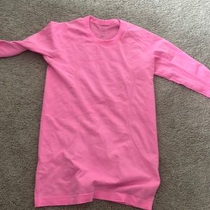 lululemon longsleeve top